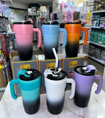 TERMO MUG CON MANGO 900 ML