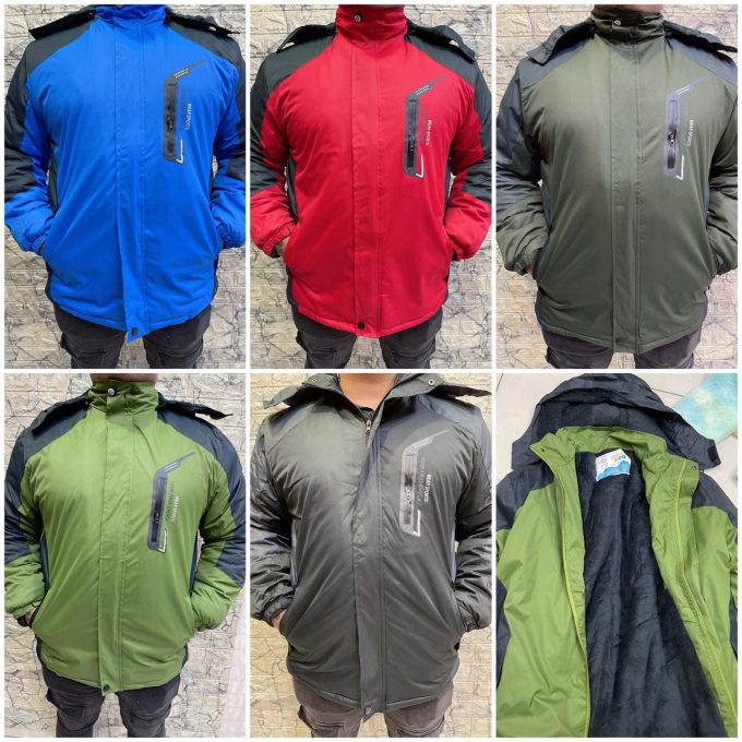 PARKA IMPERMEABLE CON CHIPORRO
